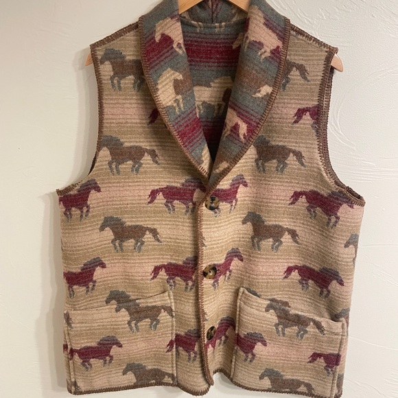 Woolrich Reversible Woven Horse Vest - Picture 8 of 10